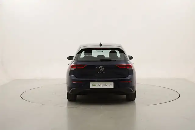 Volkswagen Golf view 4