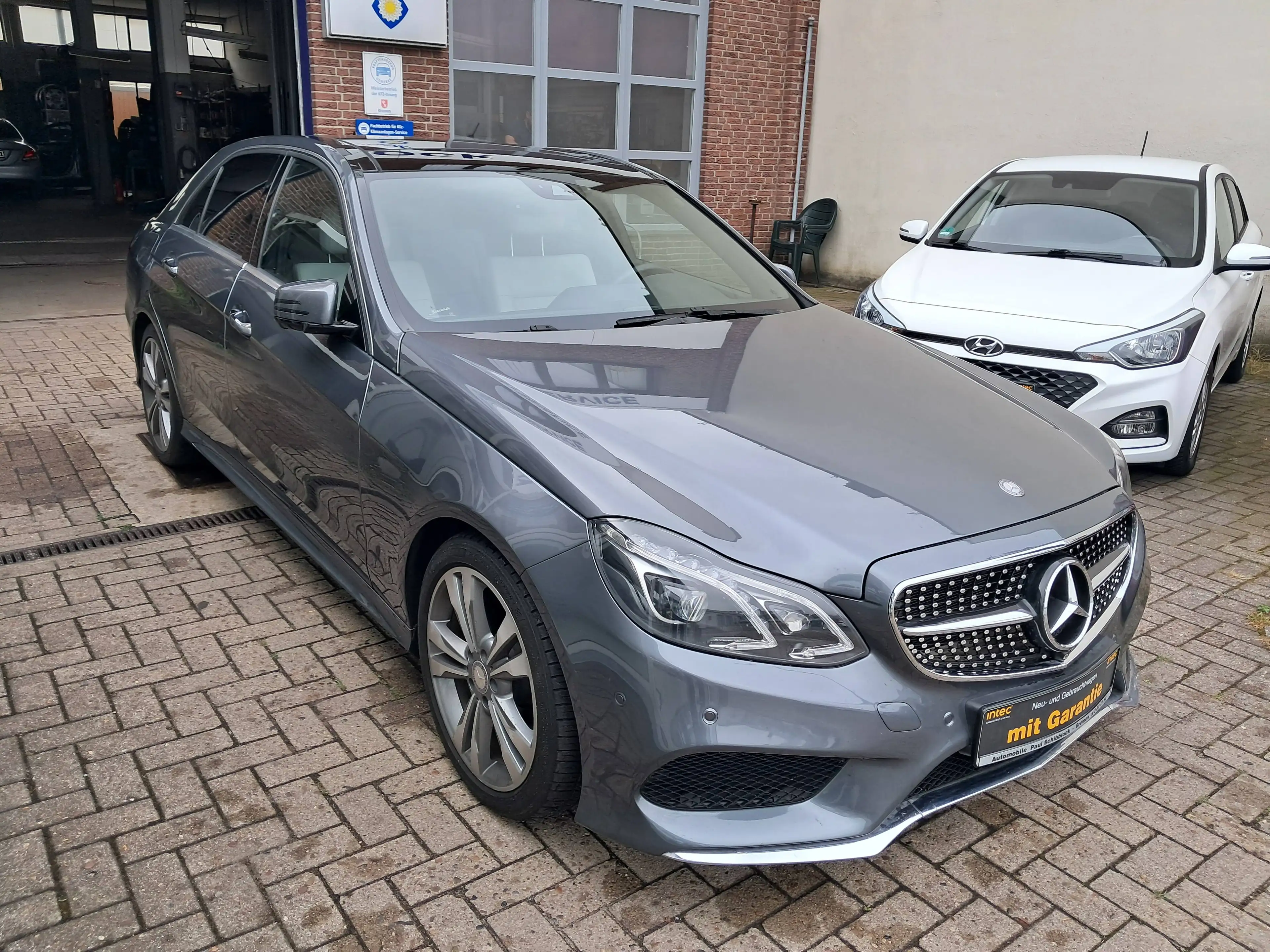 Mercedes-Benz E 350 E 350 CGI | V6 | LED Lights | Vollausstattung — photo 9