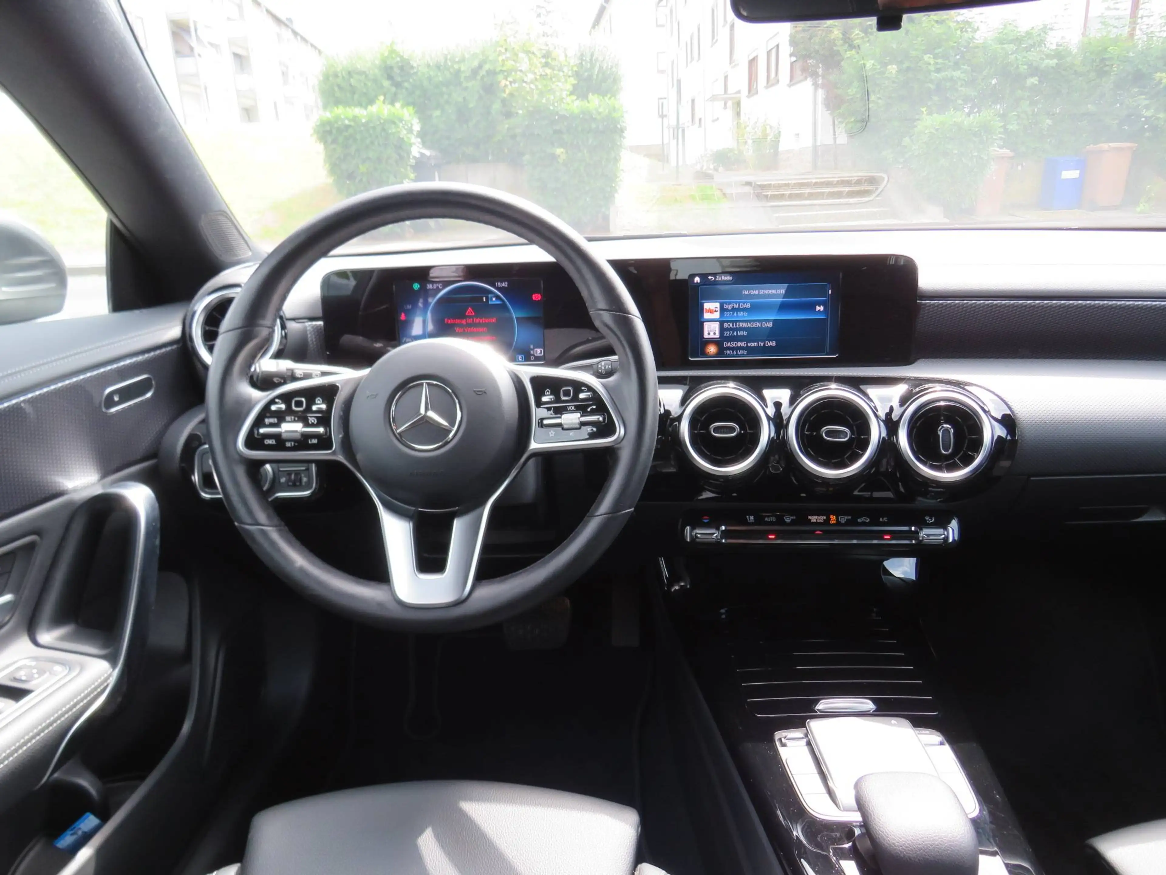Mercedes-Benz CLA 220 d  Shooting Brake *1.HAND *AHK *KAMERA *GARANTIE — photo 6