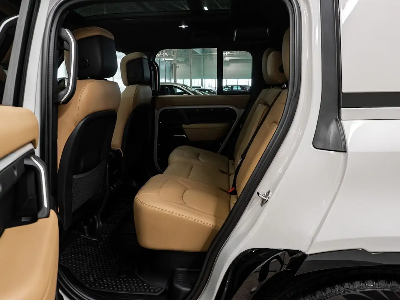 Land Rover Defender снимка Land Rover Defender