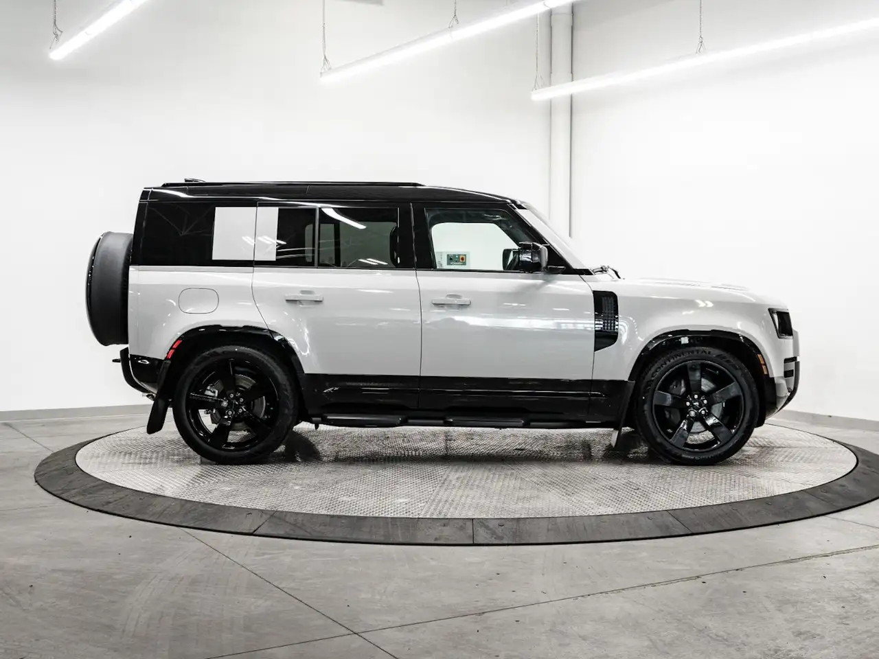 Land Rover Defender снимка Land Rover Defender