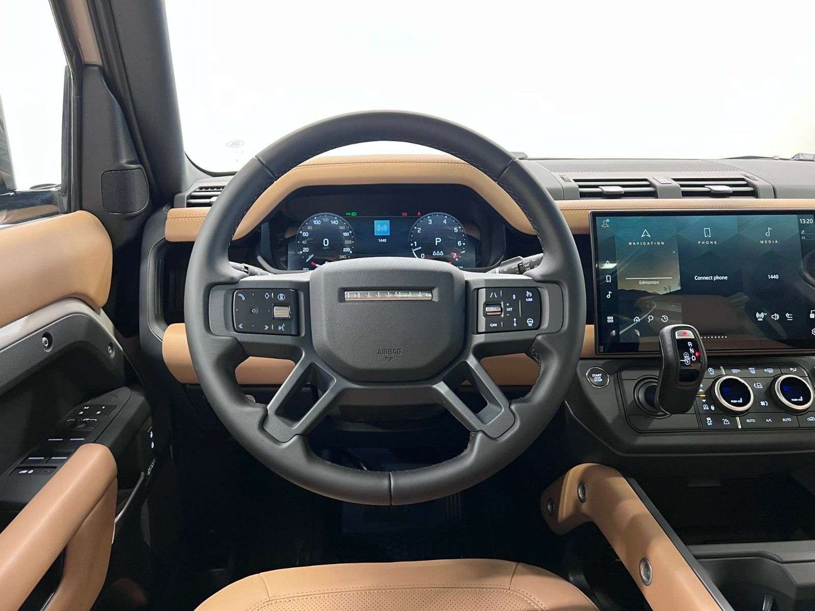 2026 Land Rover Defender 110 P400 X-DYNAMIC SE thumb 22