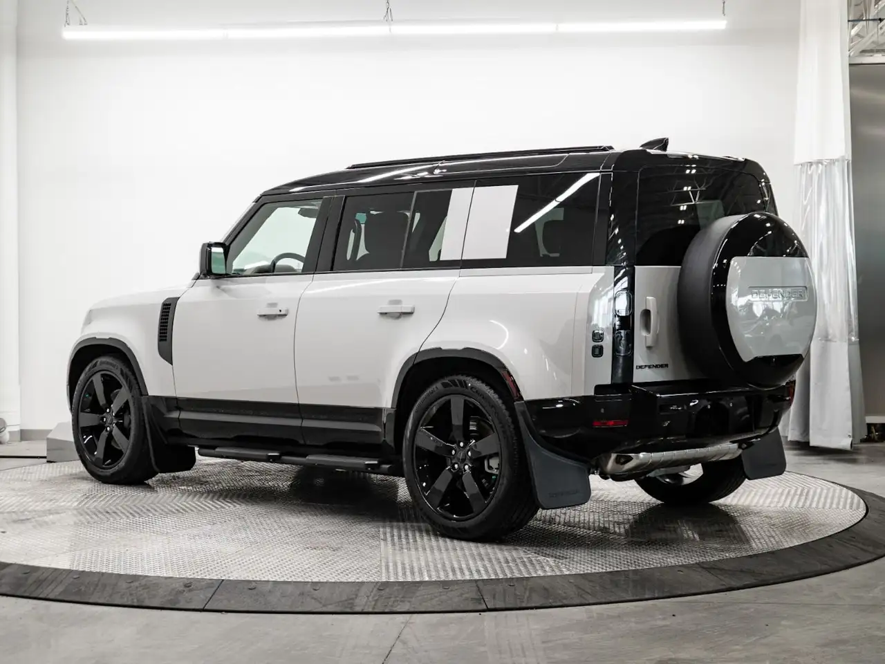 Land Rover Defender снимка Land Rover Defender