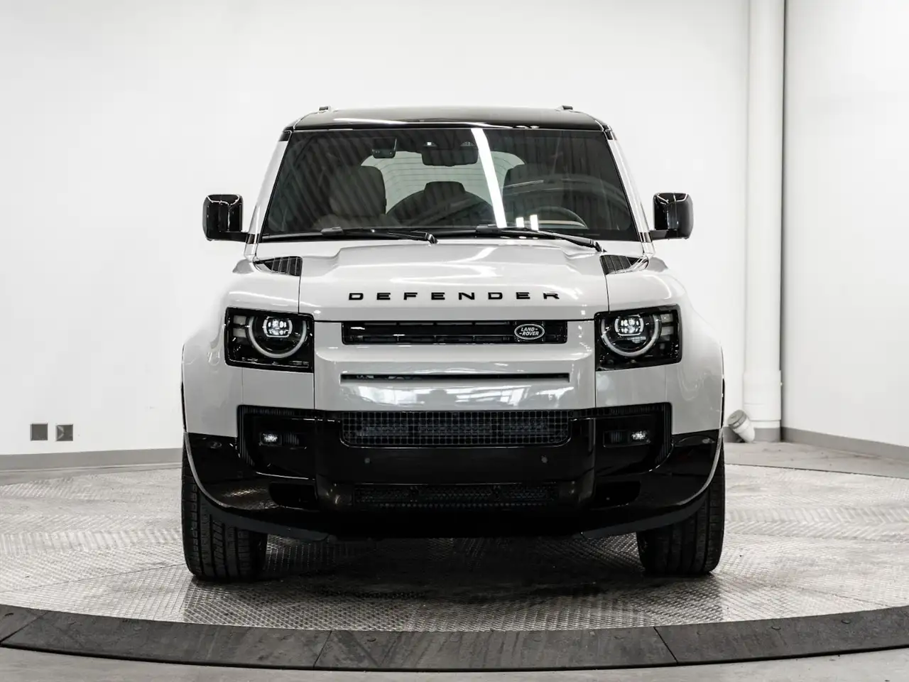 Land Rover Defender снимка Land Rover Defender