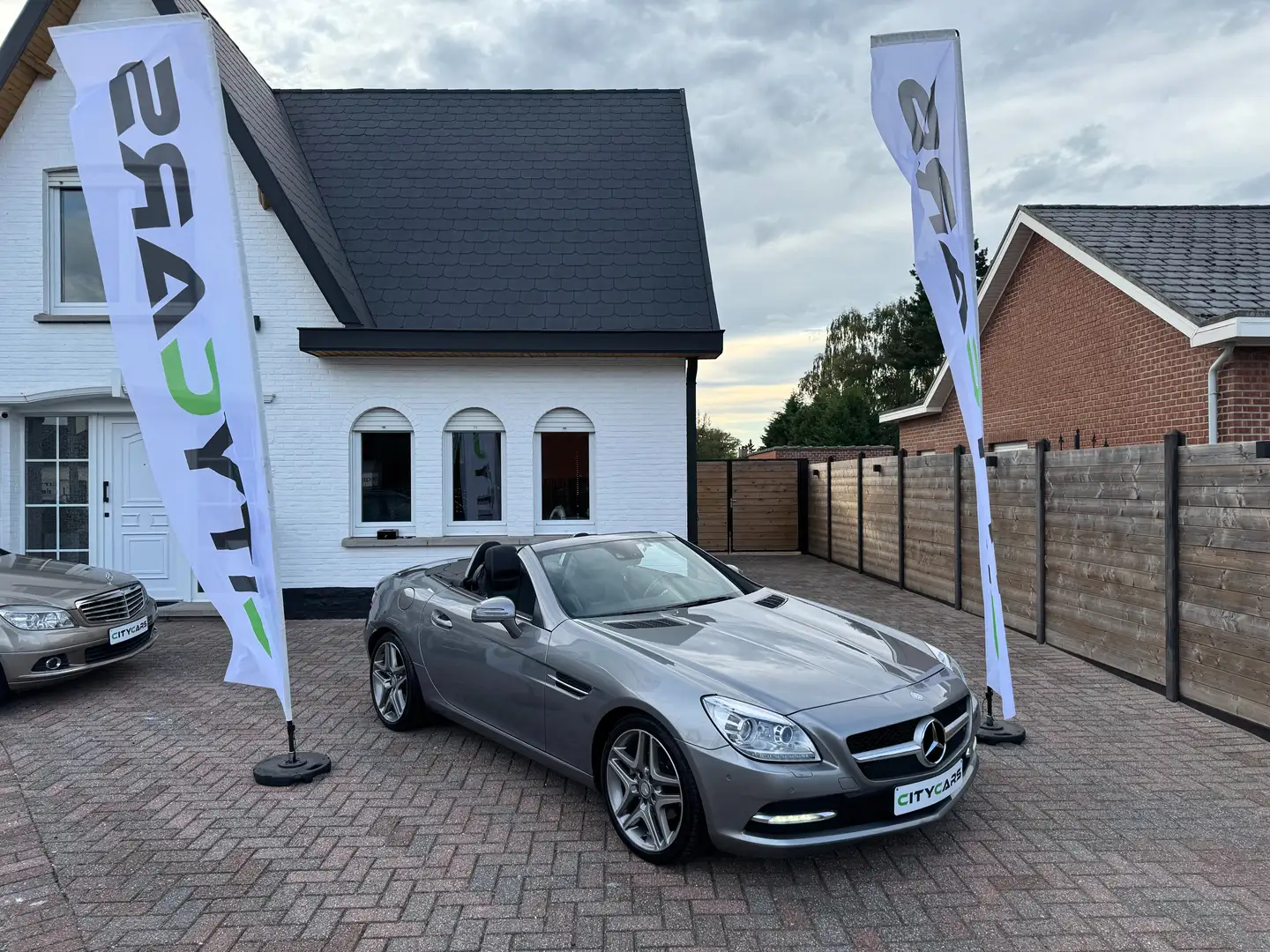 Mercedes-Benz SLK 200 BLUE-EFF-AUTOMAAT 7G-XÉNON-AIRSCARF-COMAND!!! Silber - 2