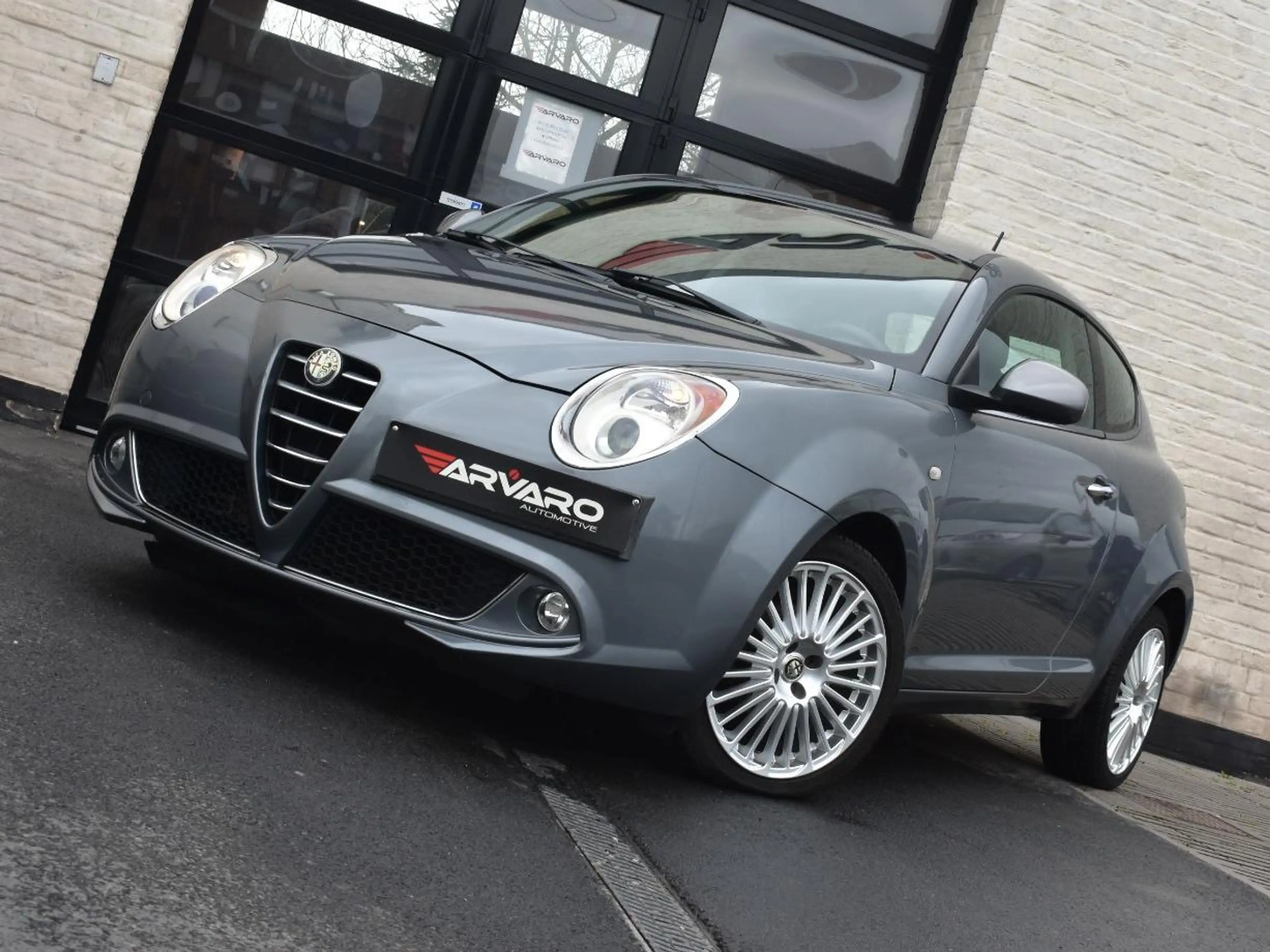 Alfa Romeo MiTo 1.4i Sport Xenon / Verw Zetels / Carplay / Topstaat / Garantie