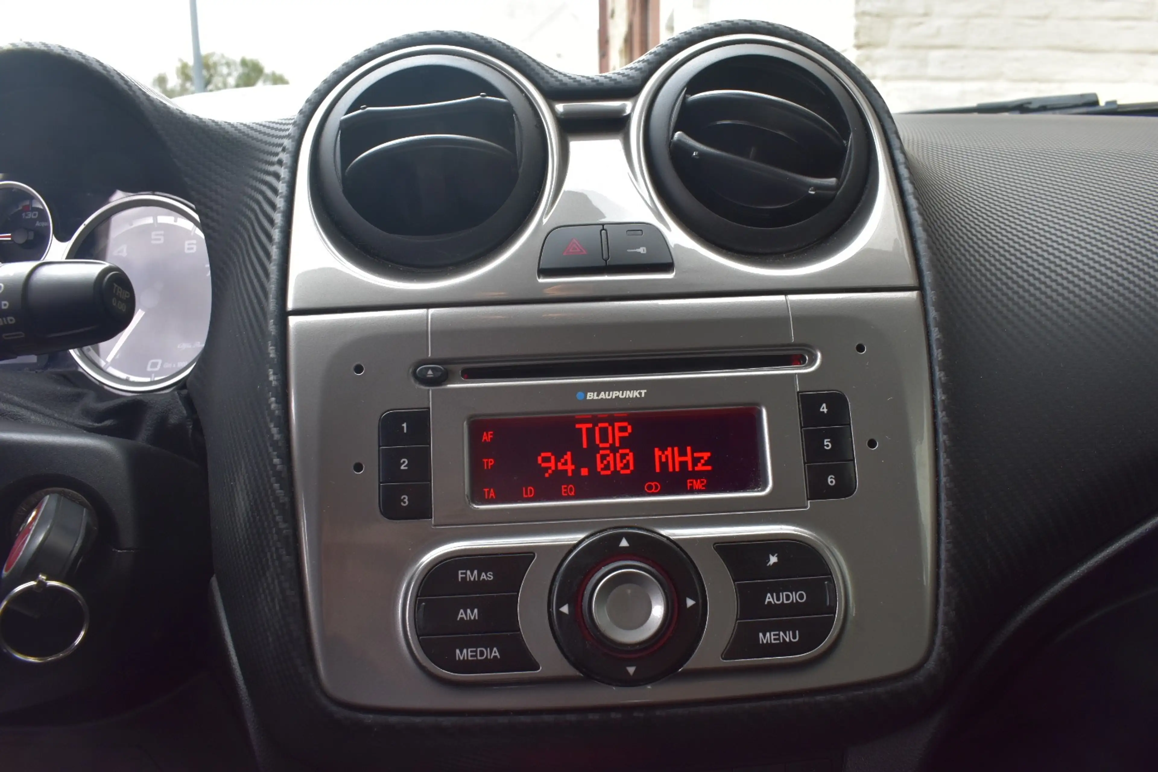 Alfa Romeo MiTo 1.4i Sport Xenon / Verw Zetels / Carplay / Topstaat / Garantie — photo 15