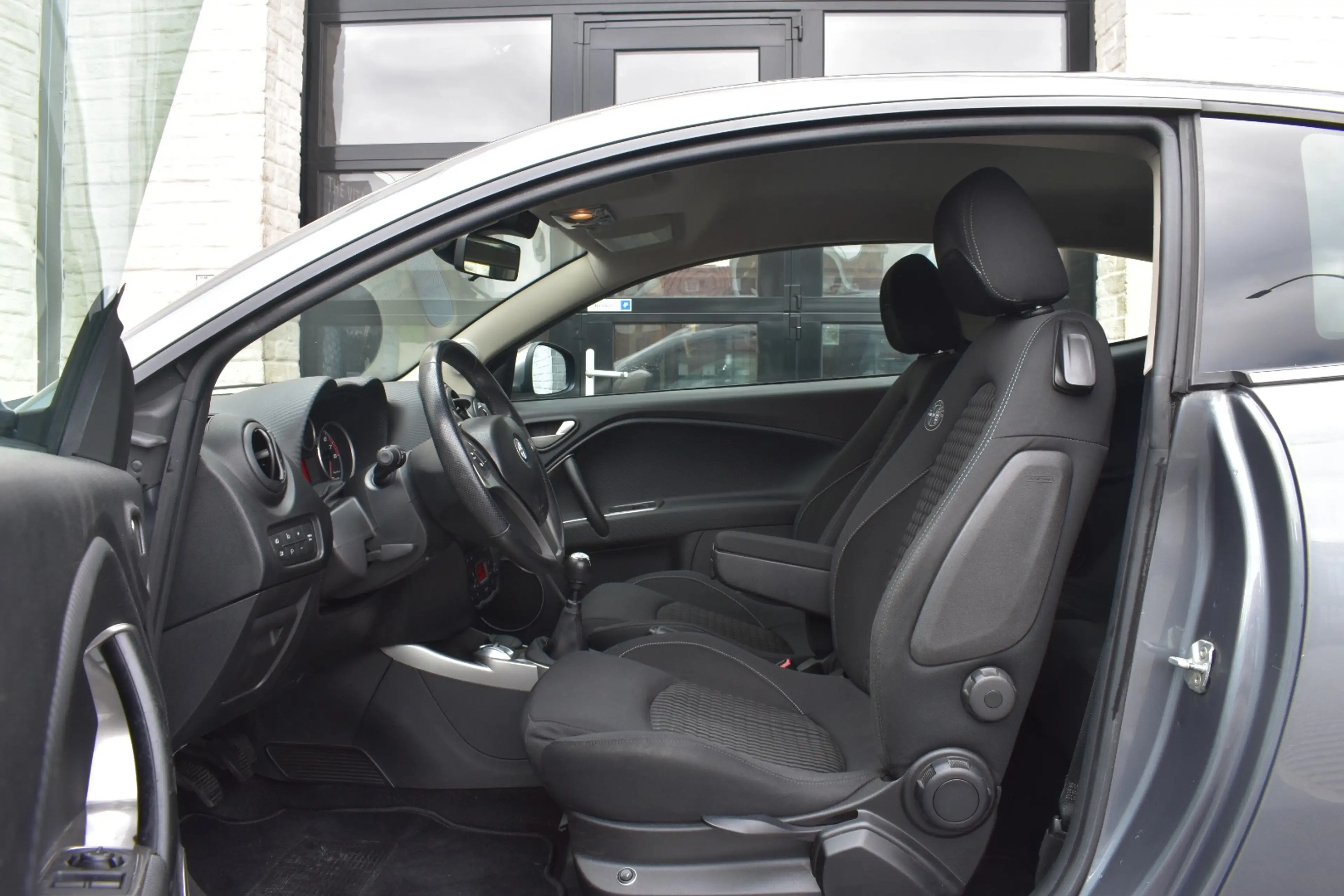 Alfa Romeo MiTo 1.4i Sport Xenon / Verw Zetels / Carplay / Topstaat / Garantie — photo 8