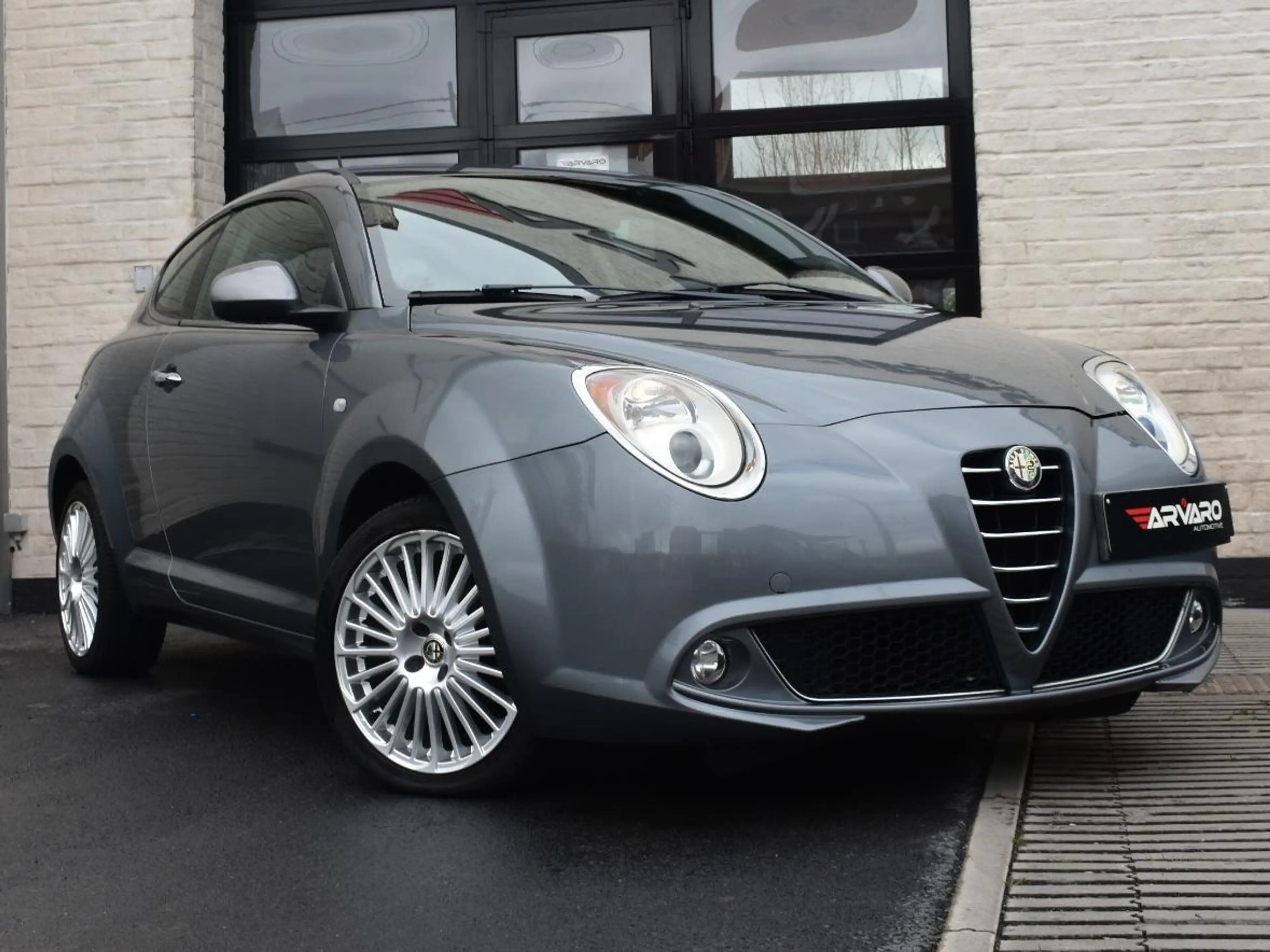 Alfa Romeo MiTo 1.4i Sport Xenon / Verw Zetels / Carplay / Topstaat / Garantie — photo 3