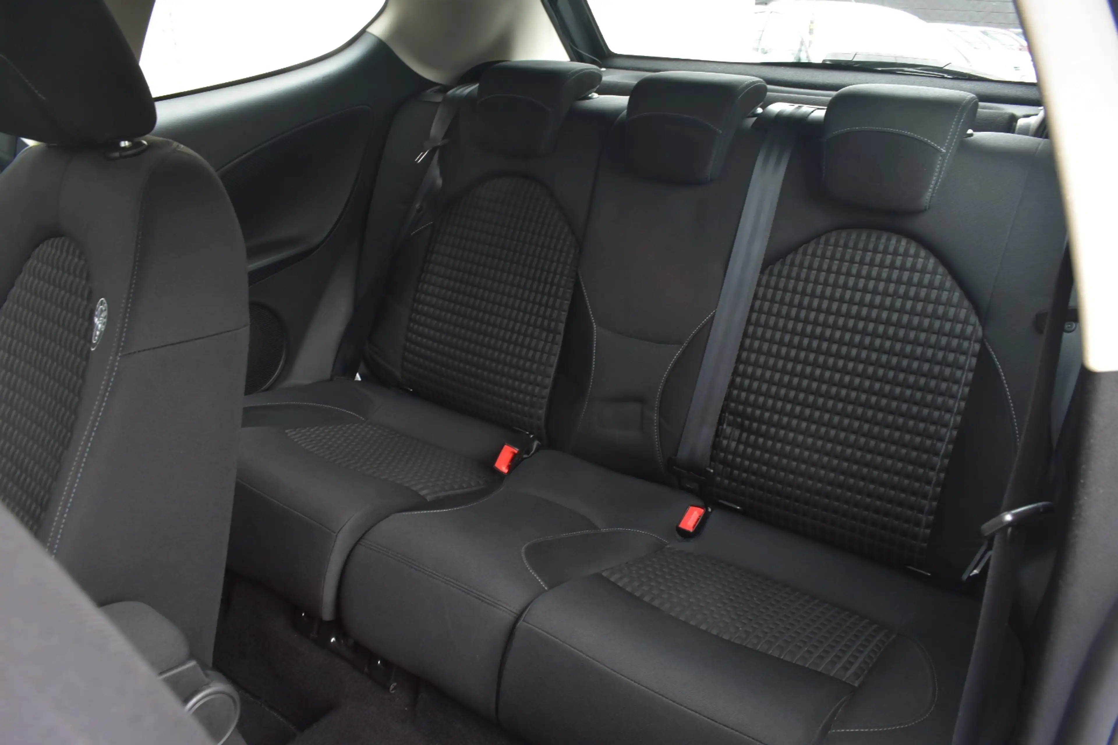 Alfa Romeo MiTo 1.4i Sport Xenon / Verw Zetels / Carplay / Topstaat / Garantie — photo 11