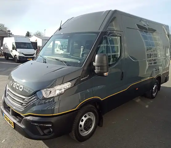 Iveco Daily 35S16V A8 Luchtvering - Adaptive Cruise Control -