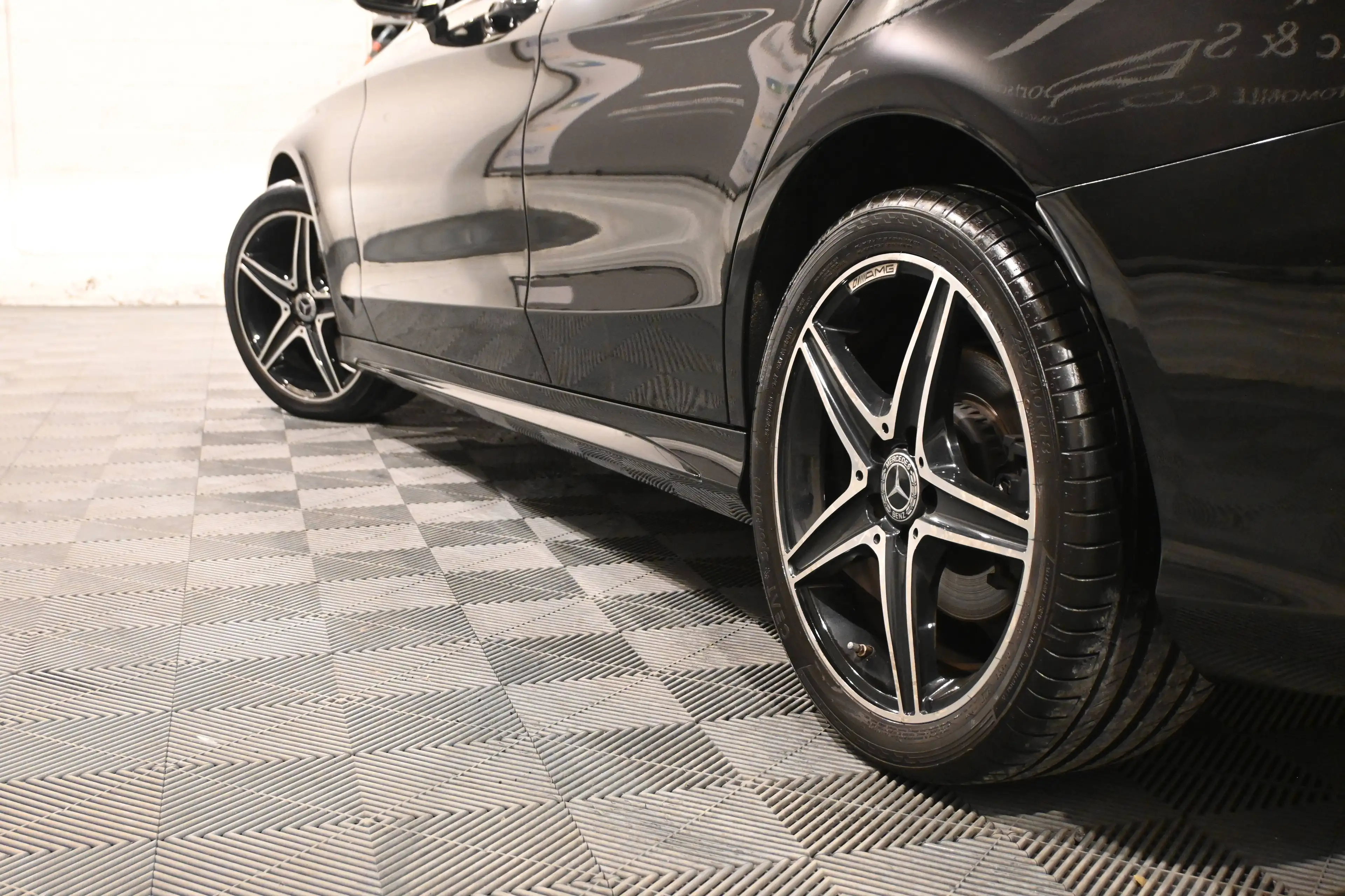 Mercedes-Benz C 180 C 180d PACK AMG LINE / TOIT PANORAMIQUE / CUIR / CAMERA / GPS NAVIGATION / XENON / PDC !! — photo 8