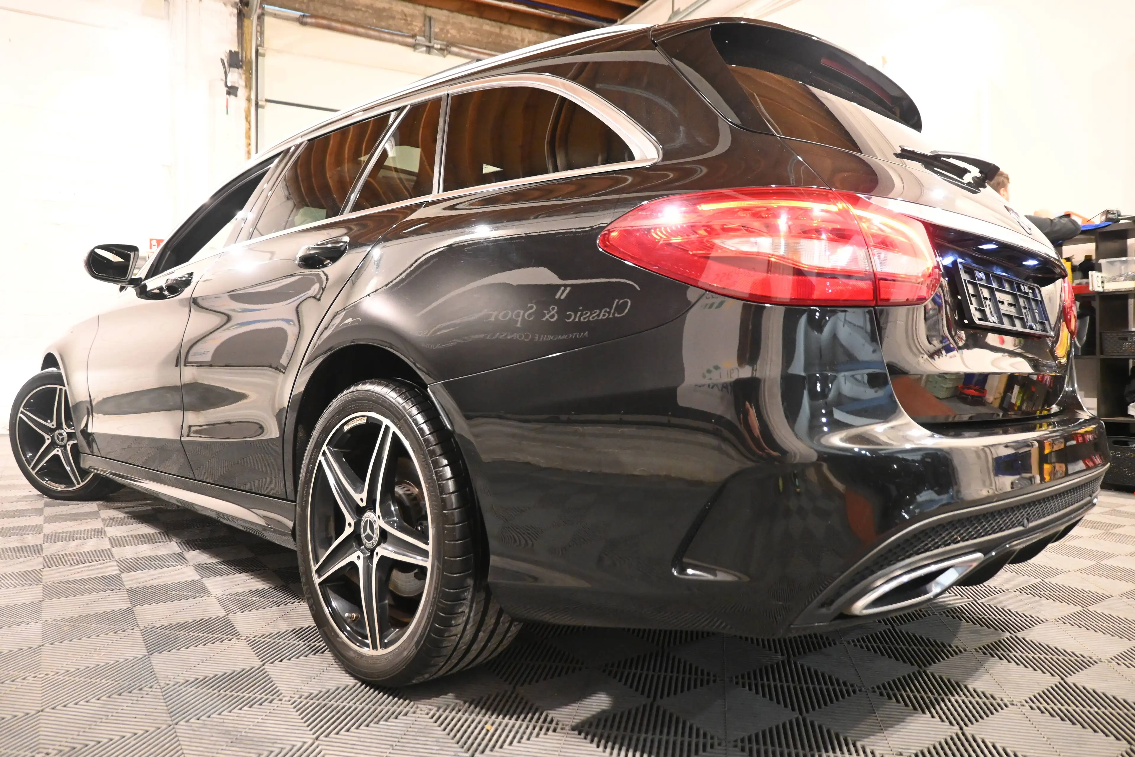 Mercedes-Benz C 180 C 180d PACK AMG LINE / TOIT PANORAMIQUE / CUIR / CAMERA / GPS NAVIGATION / XENON / PDC !! — photo 7