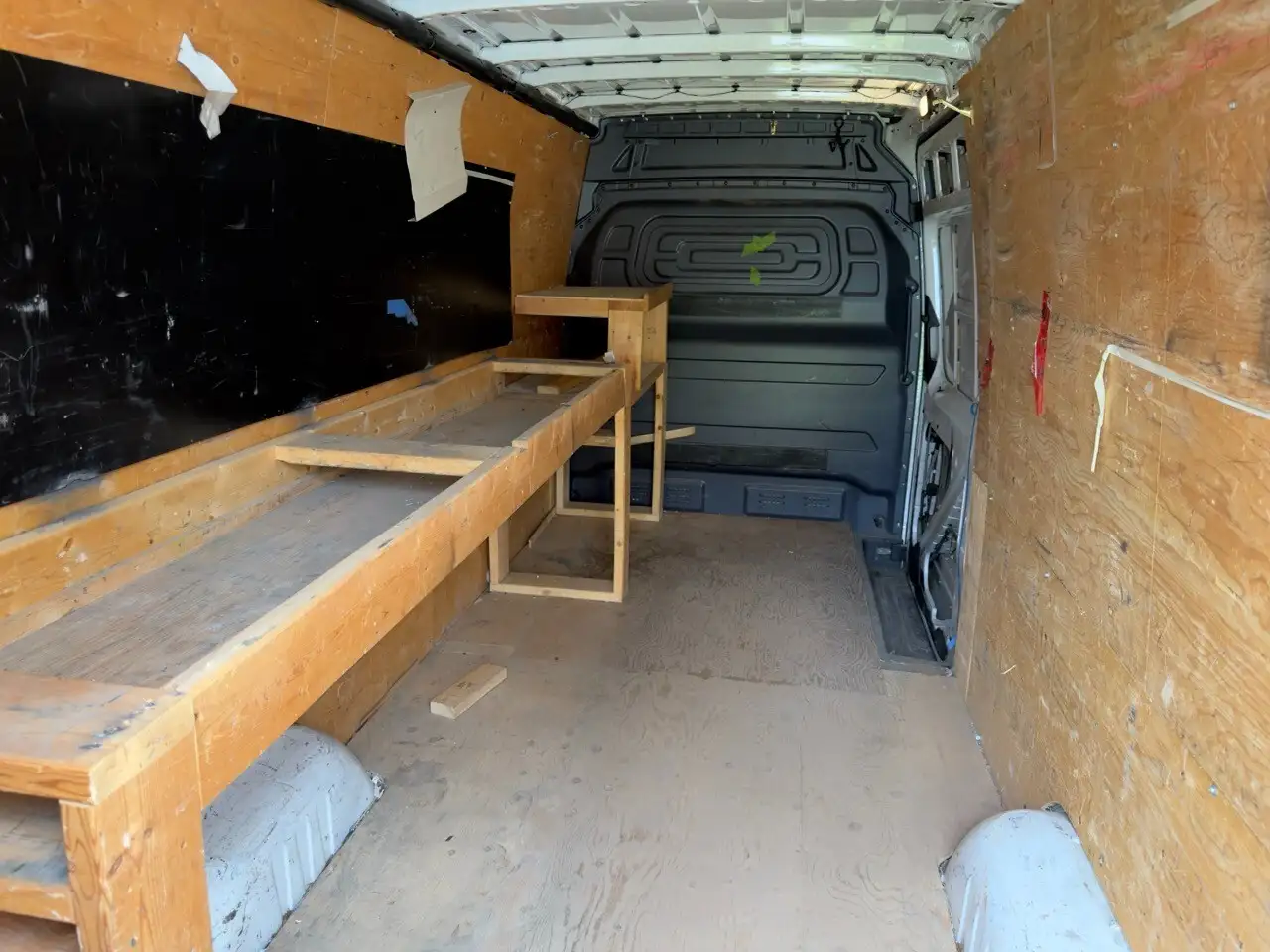 Mercedes-Benz Sprinter photo Mercedes-Benz Sprinter
