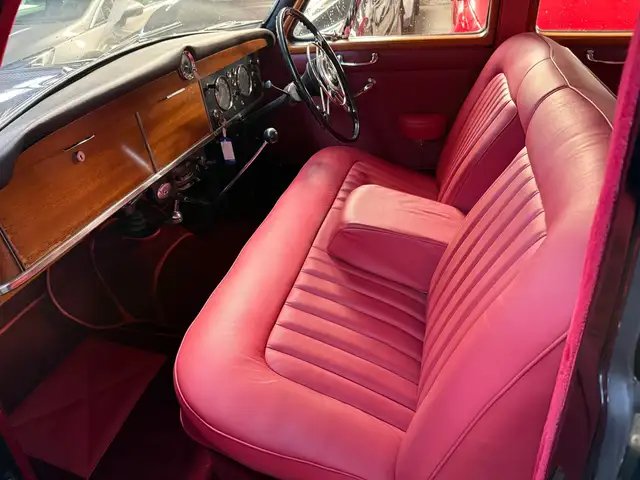 Rover 100 view 13