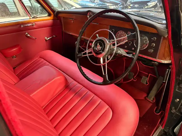 Rover 100 view 3