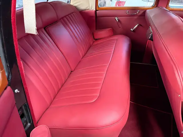 Rover 100 view 12