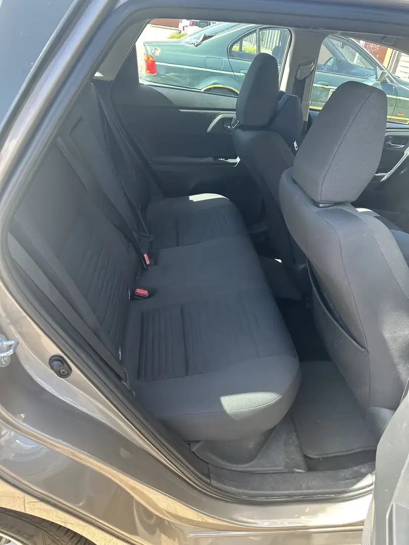 Toyota Auris Toyota Auris Touring Sports 1.8 Hybrid, Bruin - 2