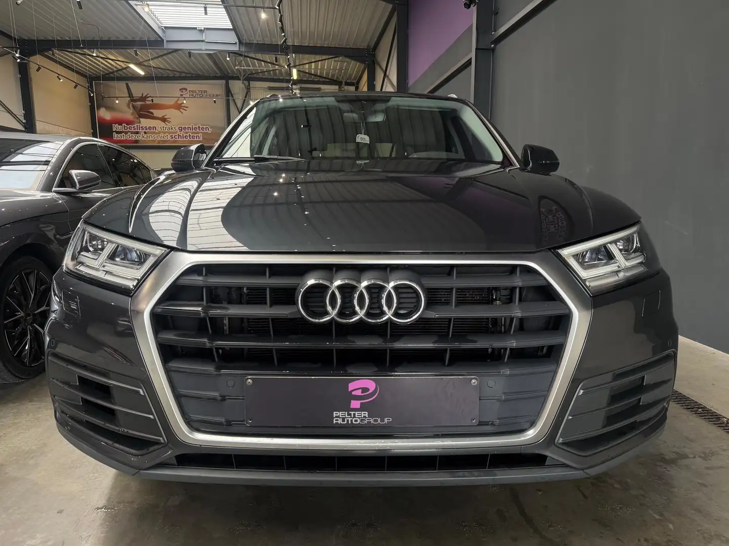 Audi Q5 2.0TDi Design GPS Leder Xenon LED Gris - 2