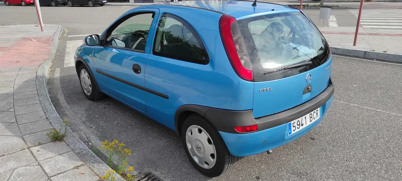 Opel Corsa 1.2 16v Comfort, foto 4