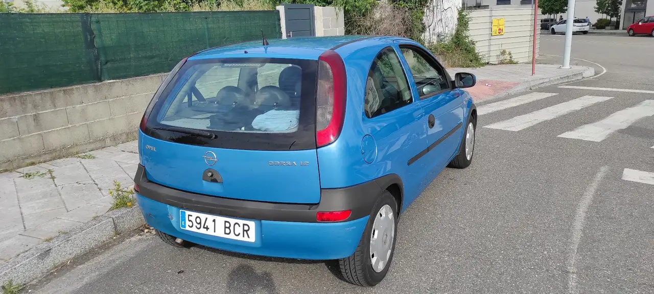 Opel Corsa 1.2 16v Comfort, foto 3