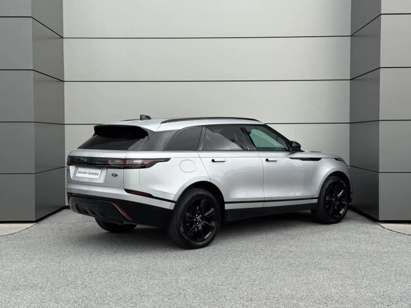 Land Rover Range Rover Velar 2.0 P400e 404ch PHEV R-Dynamic AWD BVA - 2