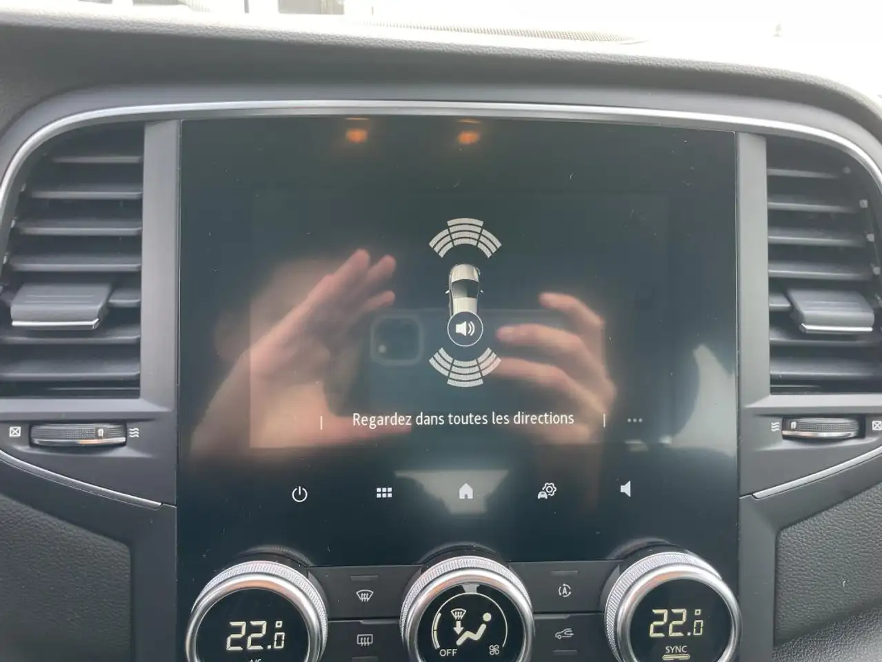 Renault Megane Berline — photo 13