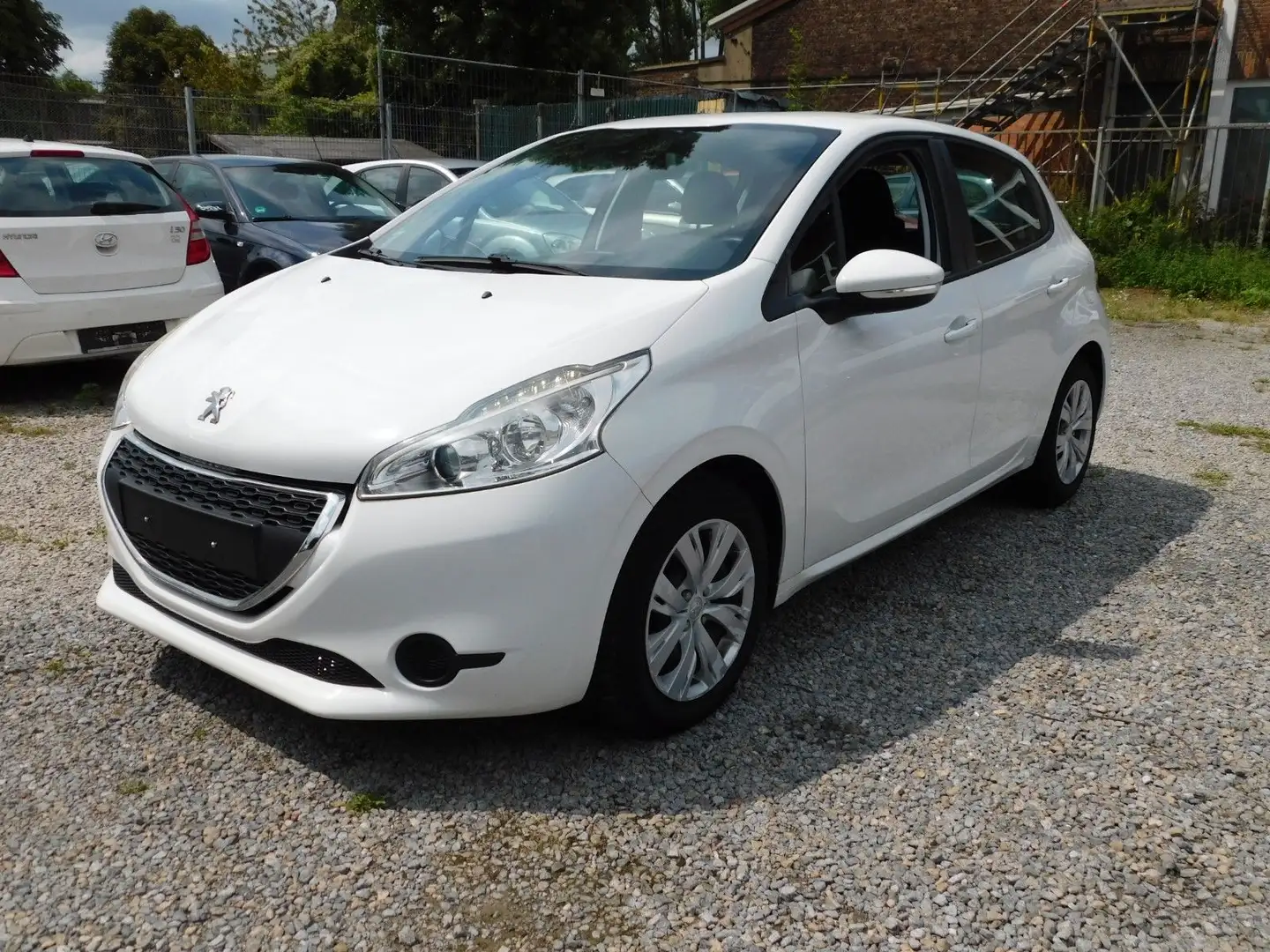 Peugeot 208 Active 1.2 VTi/PureTech,Zahnriemen Neu Weiß - 1