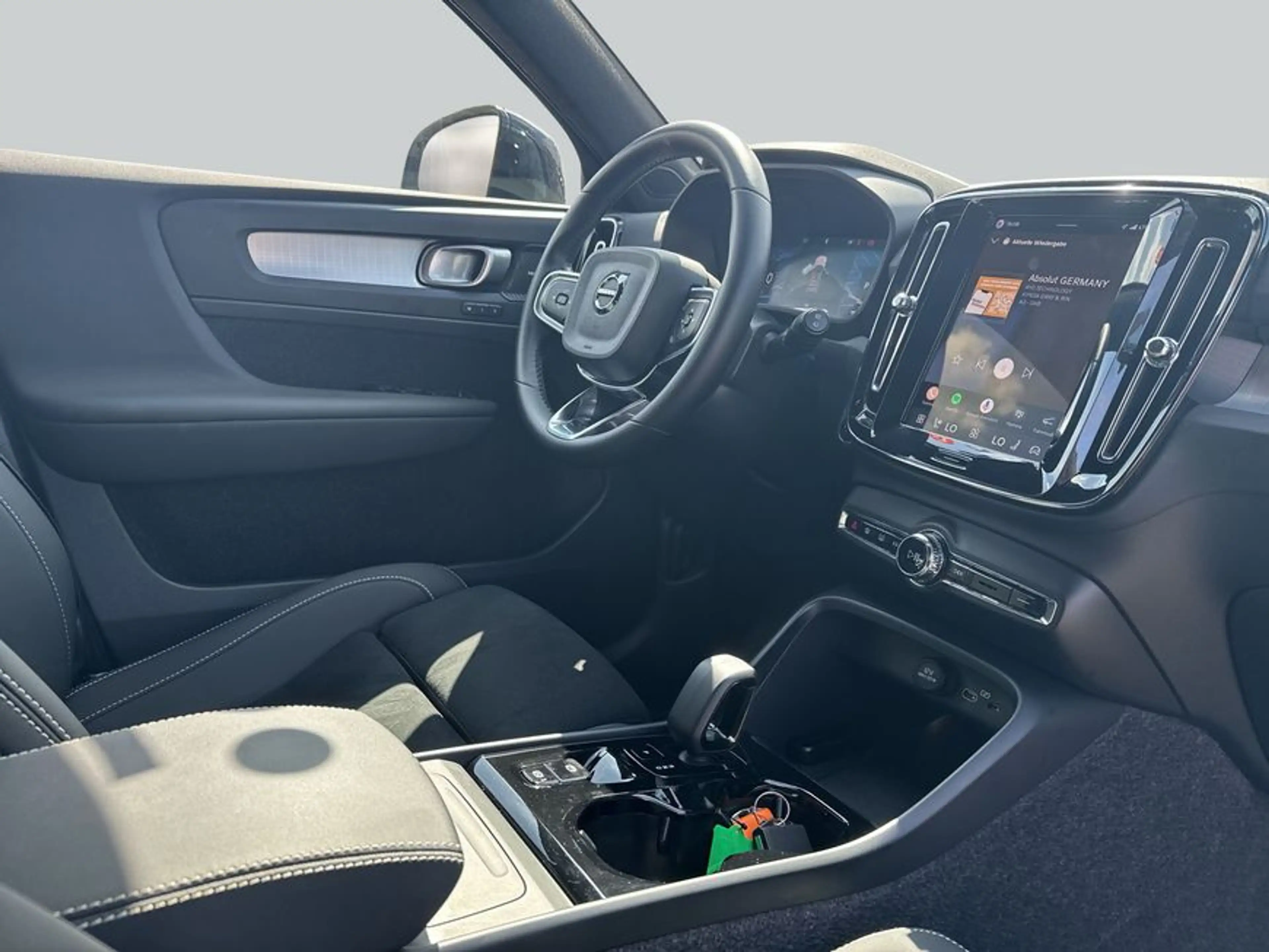 Volvo XC40 XC40 B3 B DKG Plus Black Edition — photo 15