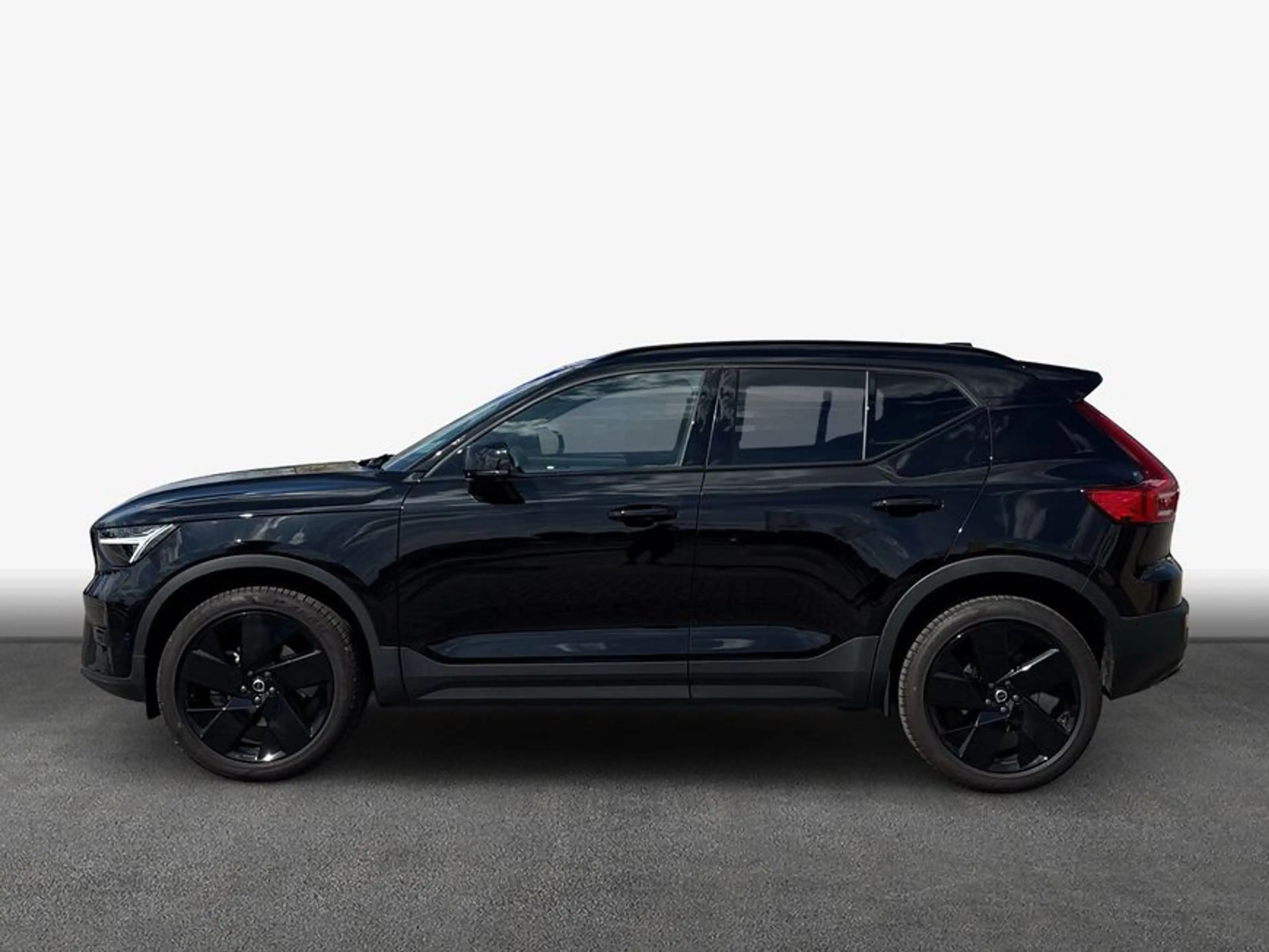 Volvo XC40 XC40 B3 B DKG Plus Black Edition — photo 4