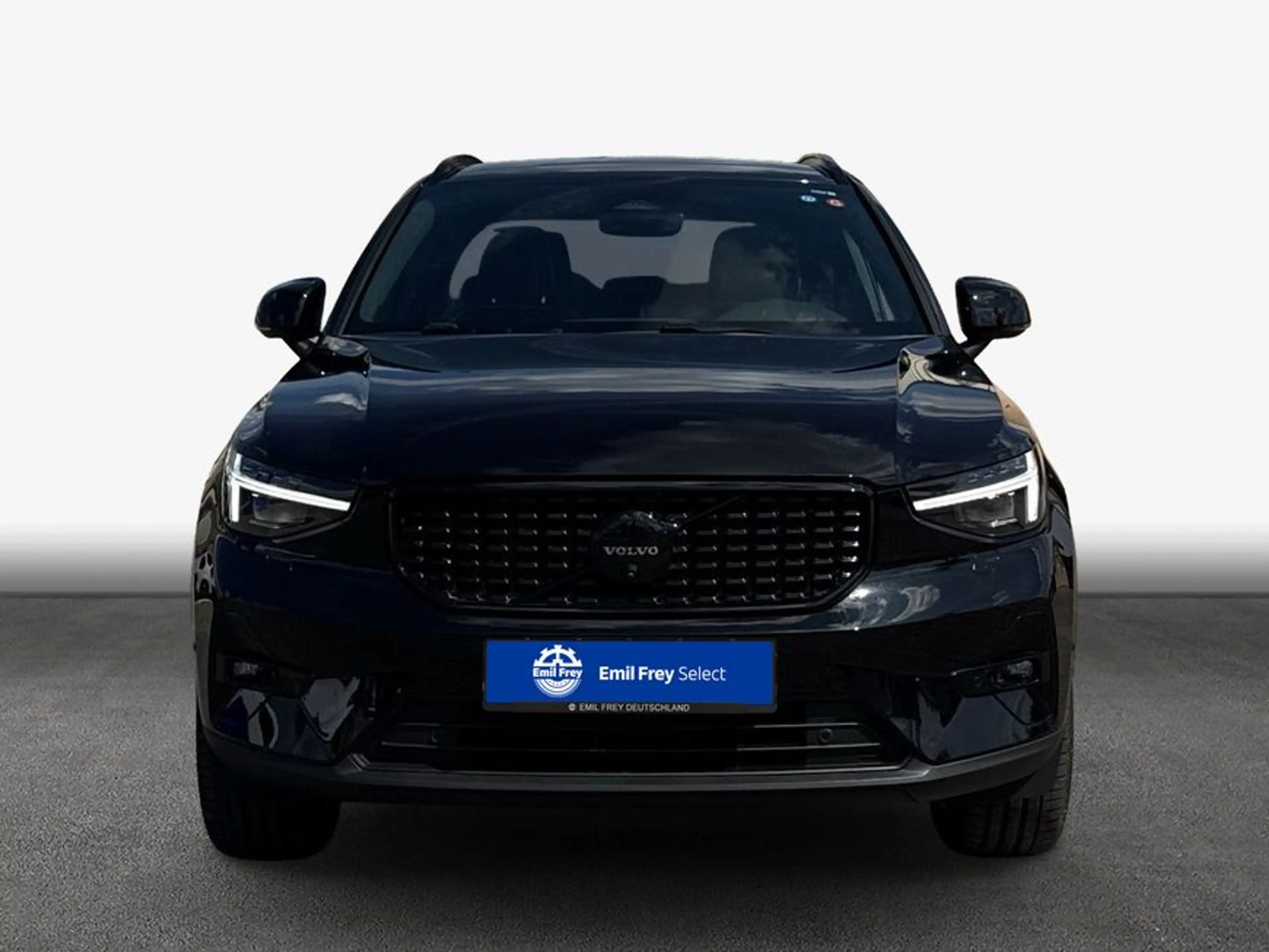 Volvo XC40 XC40 B3 B DKG Plus Black Edition — photo 3