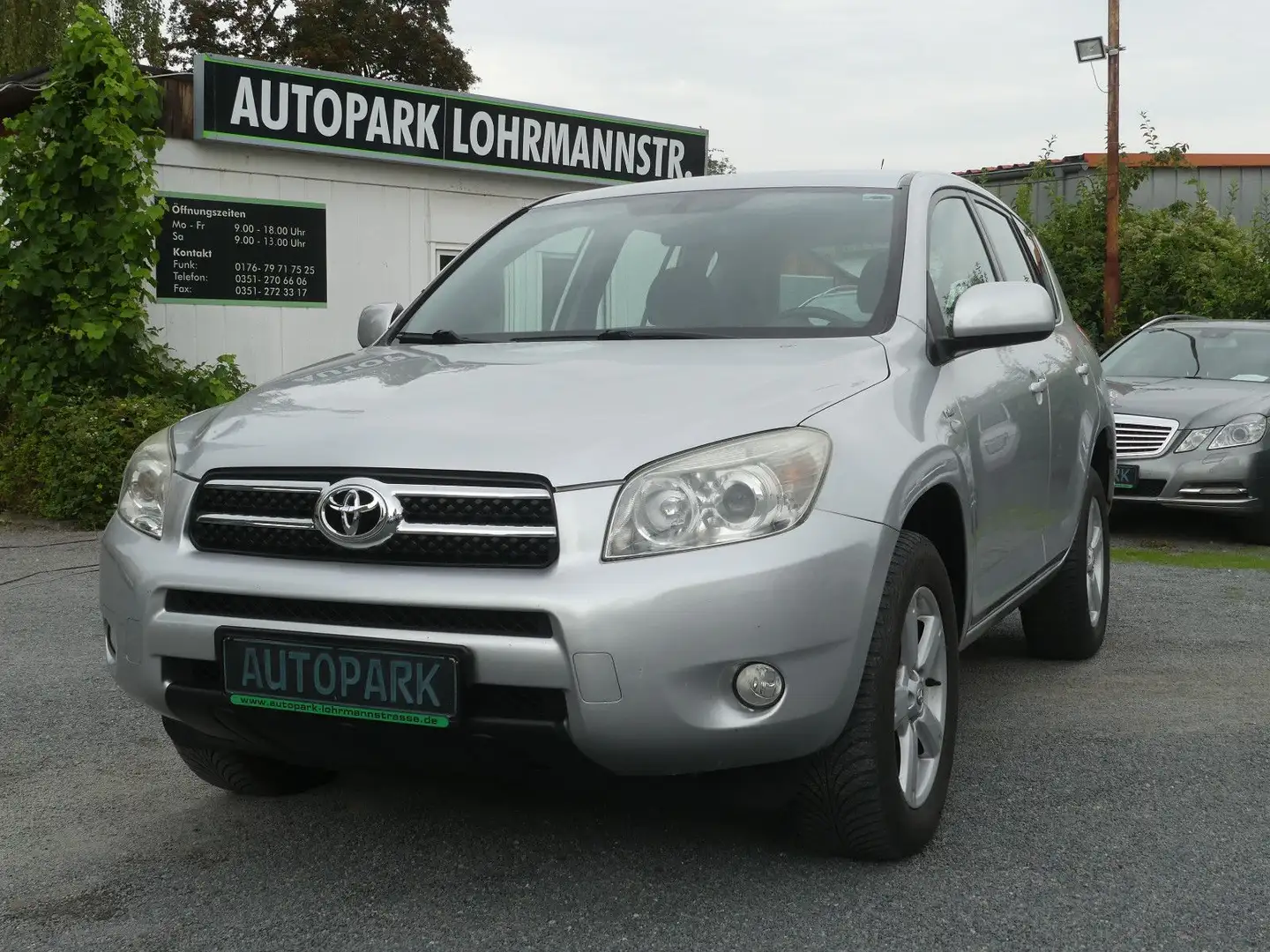 Toyota RAV 4 RAV4 Sol*1.Hand*4x4*Nr.46 Silber - 1
