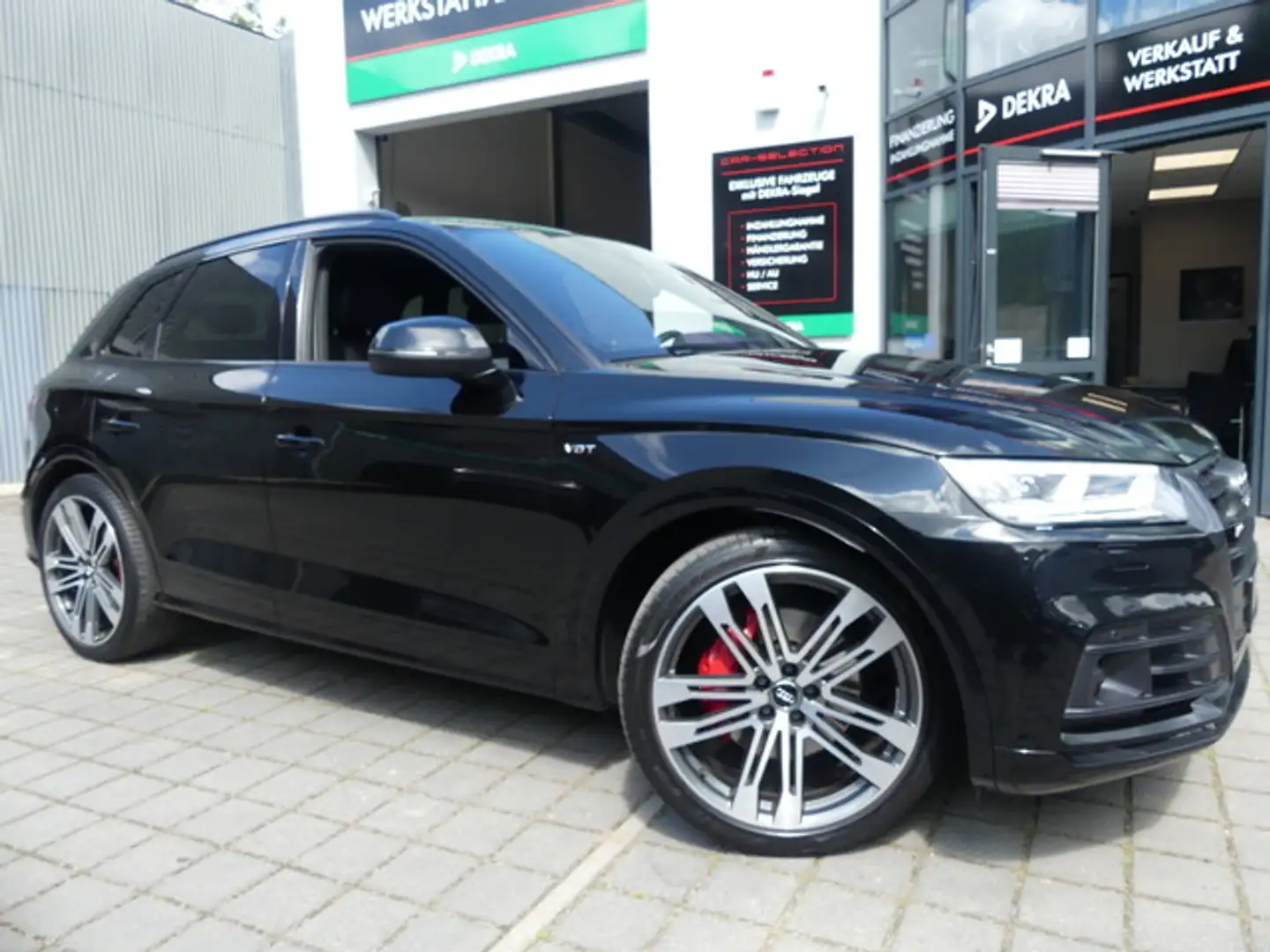Audi SQ5 3.0 TFSI quattro STHZ/HUD/ KAM/B&O/AIRSUS Černá - 1