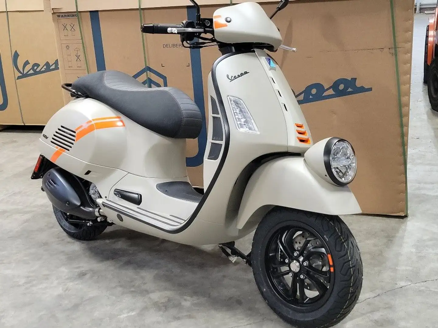 Vespa GTV 310 Sei Giorni  5 Jahre Garantie ! Beige - 2