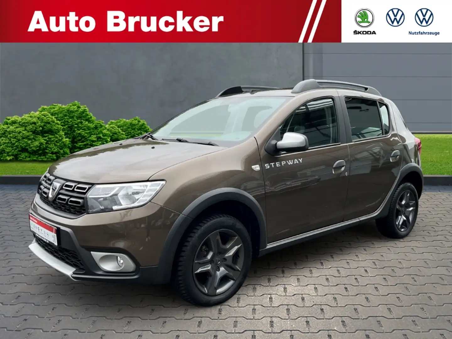 Dacia Sandero II Stepway Celebration 0.9 TCe 90 eco Navi+Klimaan Brun - 1