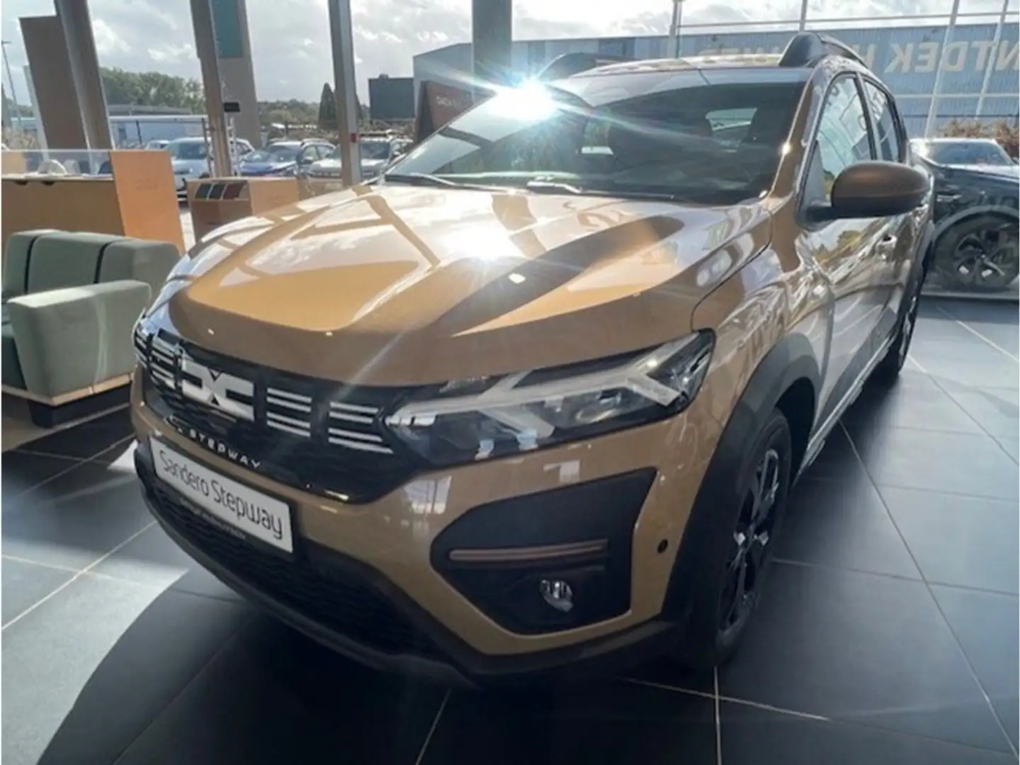 Dacia Sandero STEPWAY EXTREME+ ECO-G 100 Beige - 1