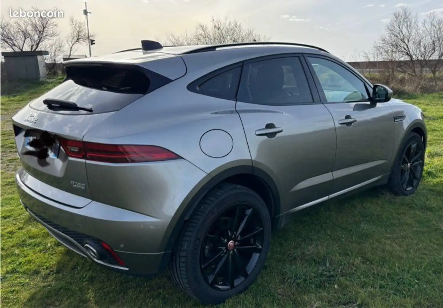 Jaguar E-Pace 2.0 D 180CH BVA R-Dynamic Gris - 2