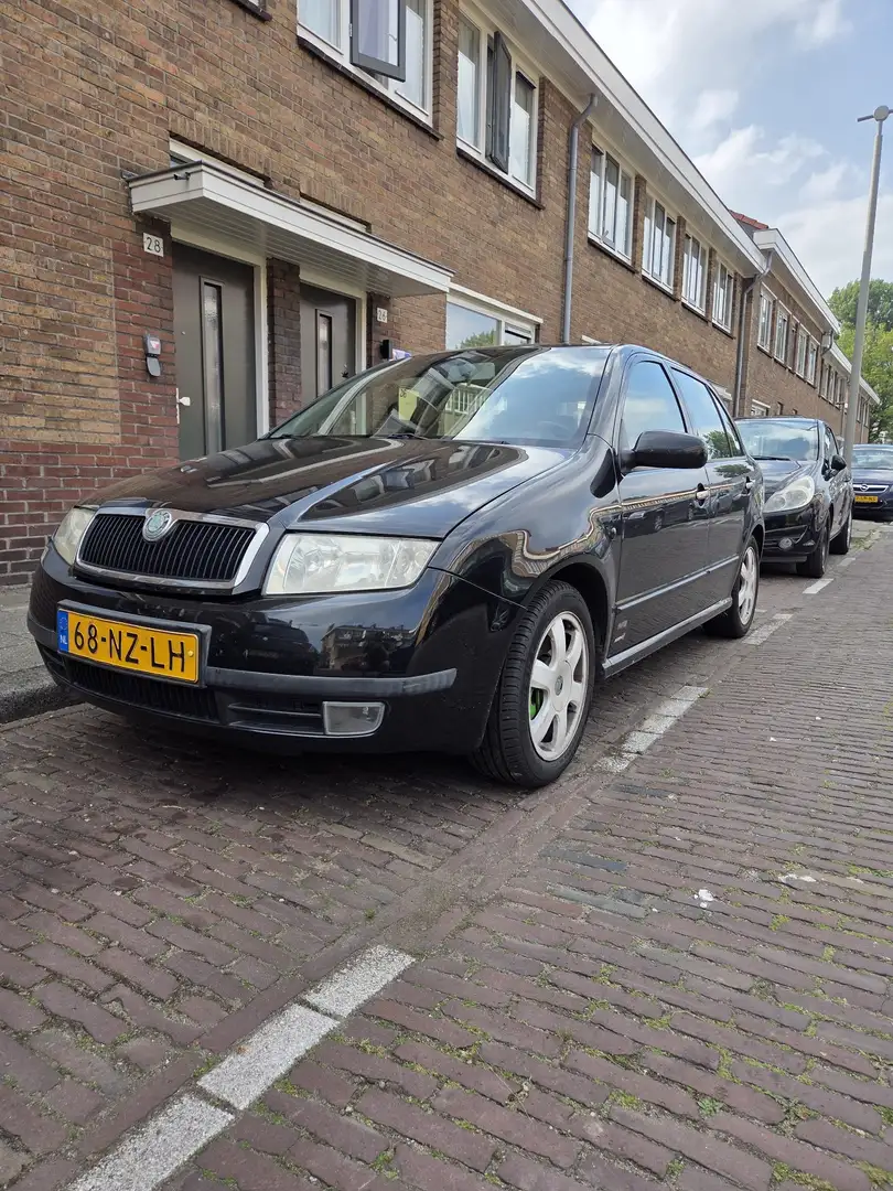 Skoda Fabia 2.0 Elegance Zwart - 1