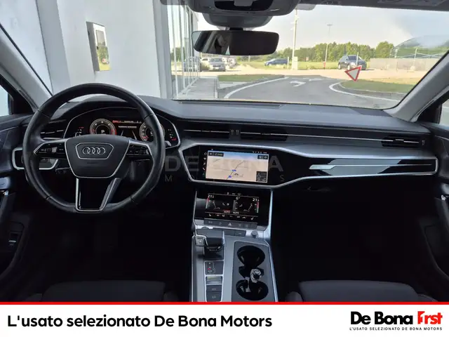 Audi A6 view 9