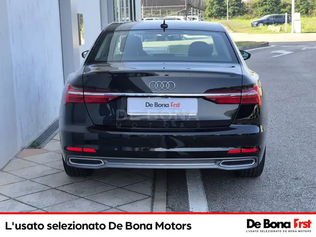 Audi A6 view 5