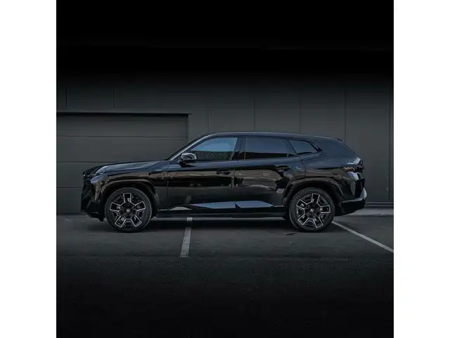 BMW XM 50 e Ansicht 3