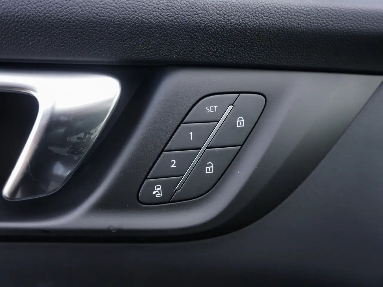 Buick Enclave снимка Buick Enclave