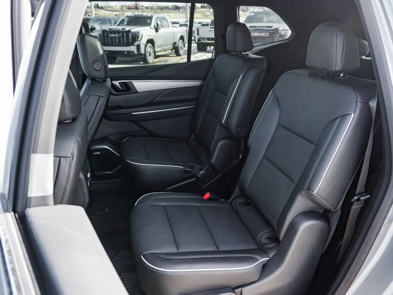 Buick Enclave снимка Buick Enclave