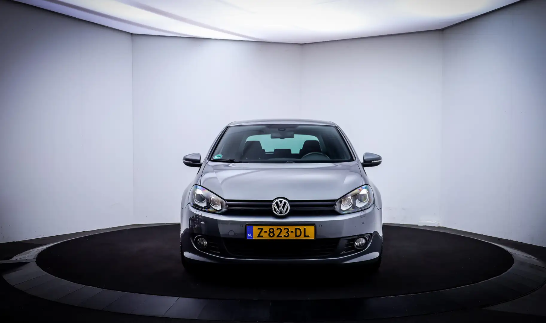 Volkswagen Golf 1.4 TSI R-Line 160PK XENON | NAVI | STOELVERW | 18 Grijs - 2