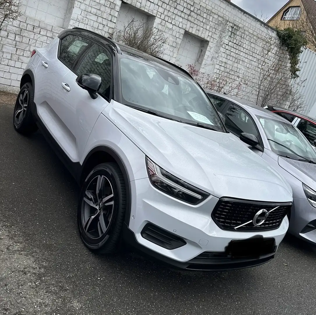 Volvo XC40 R Design AWD Weiß - 2