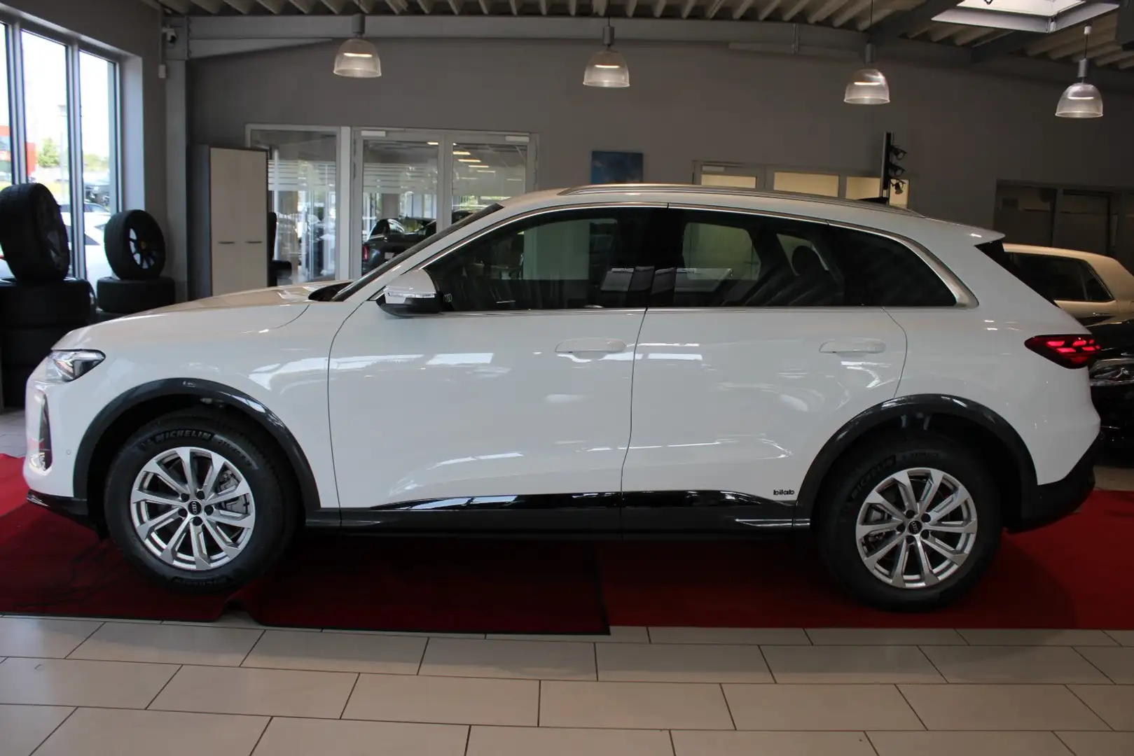 Audi Q5 2.0 TDI QUATTRO NEW MODEL White - 2