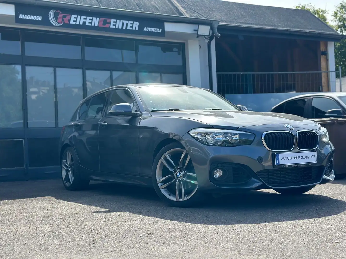 BMW 116 116 i M Sport Gris - 1