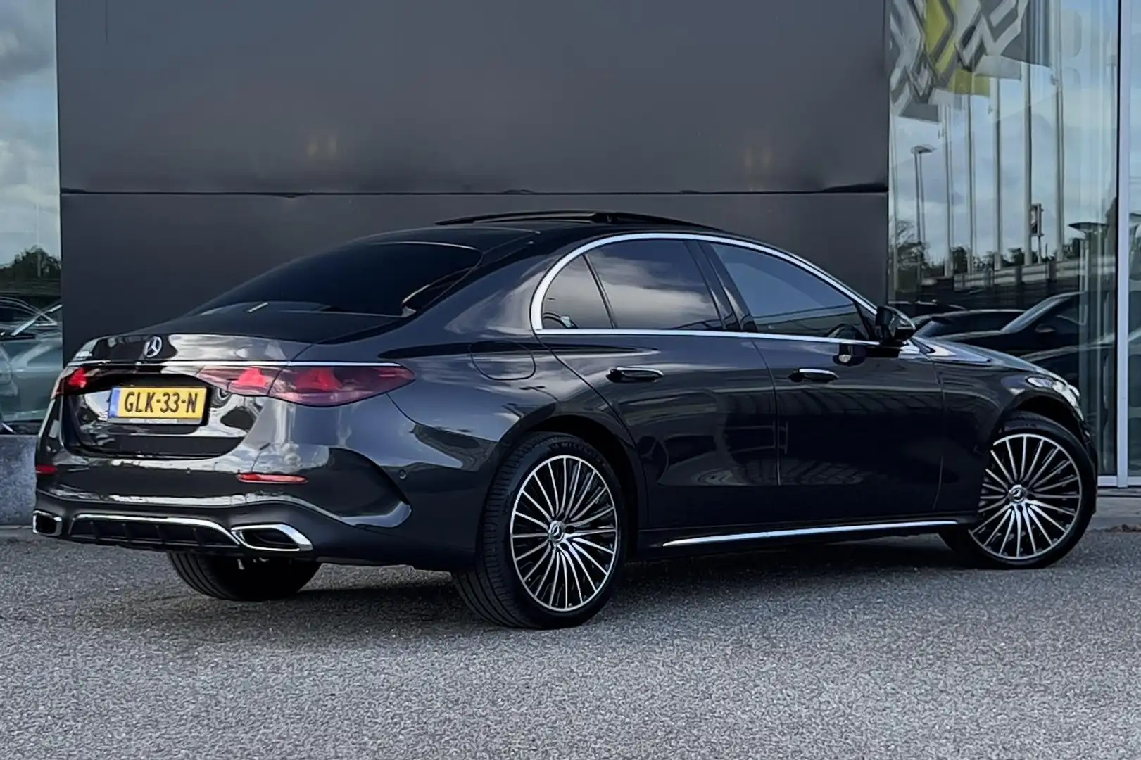 Mercedes-Benz E 300 E 300e Limousine Automaat Sport Edition | MBUX Sup Gris - 2