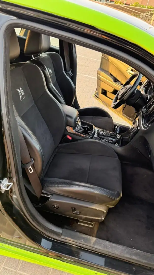 Dodge Charger Berlina Automático de 4 Puertas Verde - 2