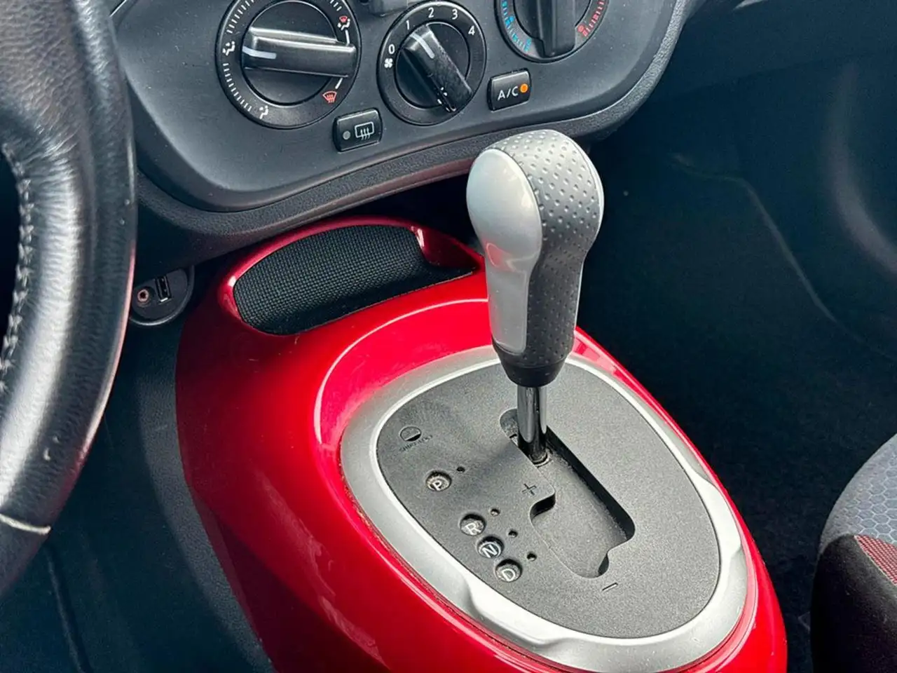 Nissan Juke снимка Nissan Juke